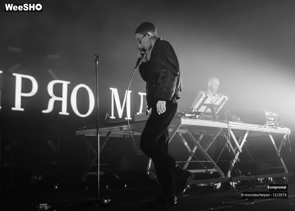 27/28 photos du spectacle Kompromat