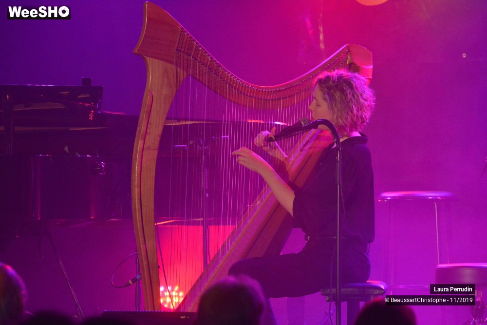 20/25 photos du spectacle Laura Perrudin
