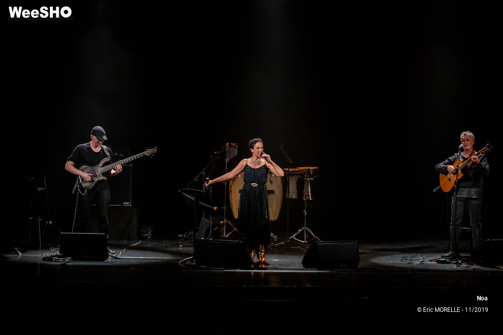 18/20 photos du spectacle Noa
