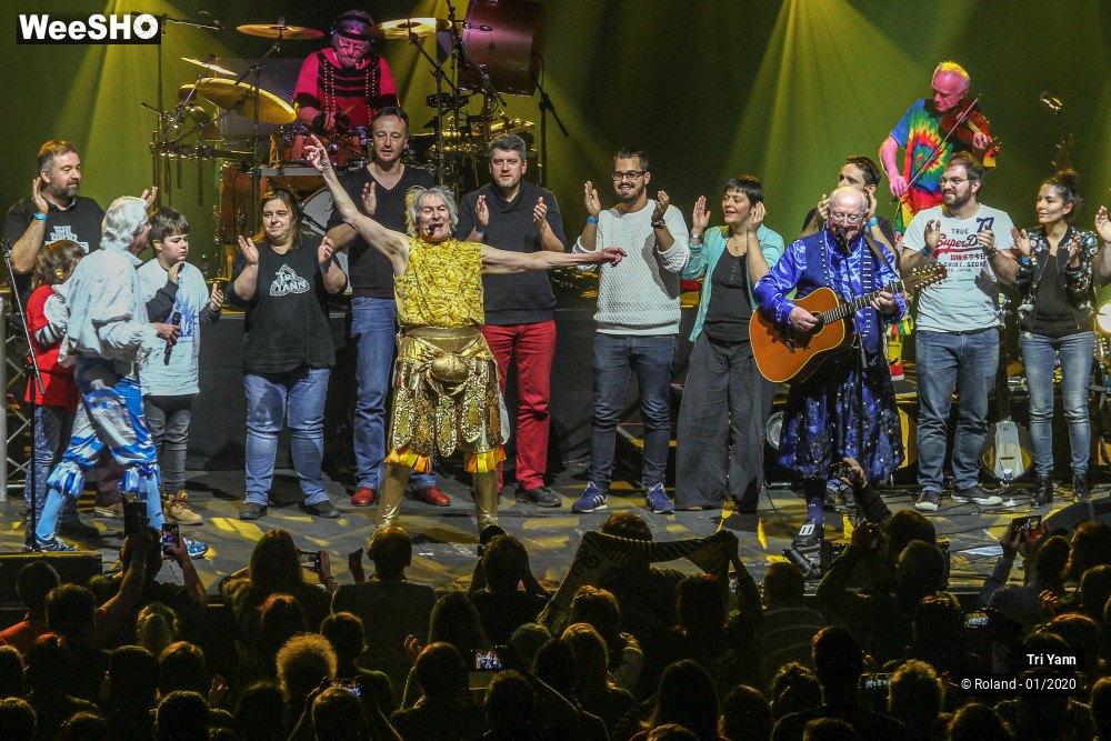 39/59 photos du spectacle Tri Yann Kenavo tour