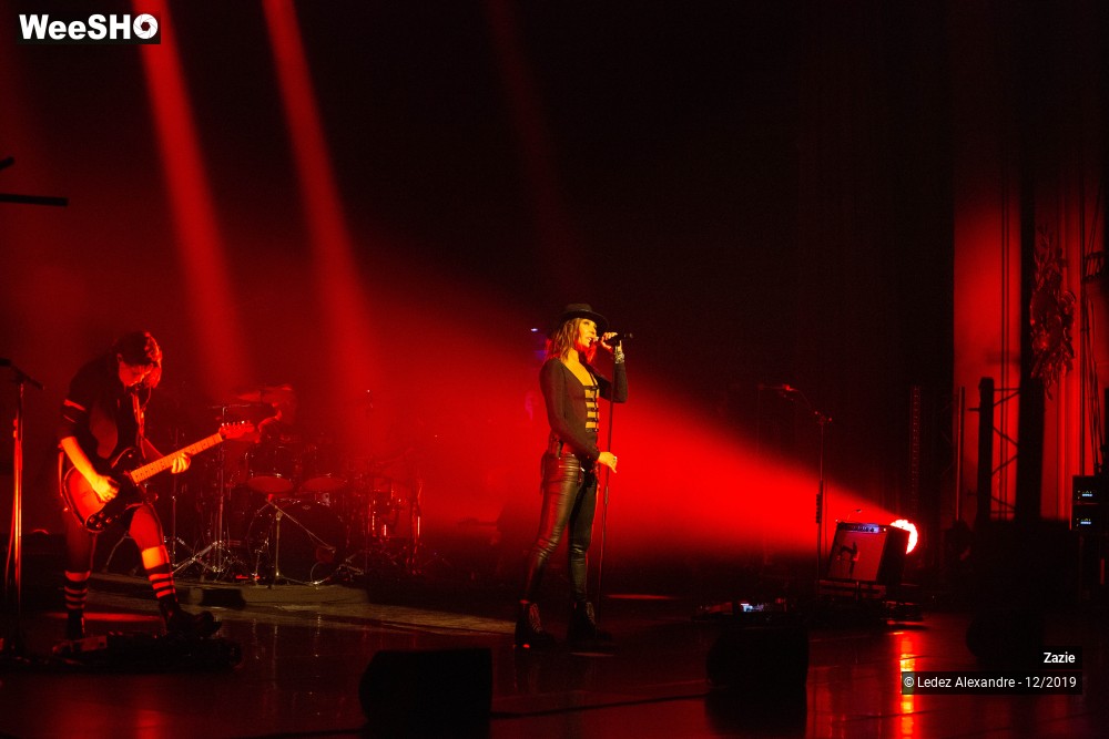 15/27 photos du spectacle Zazie Essenciel