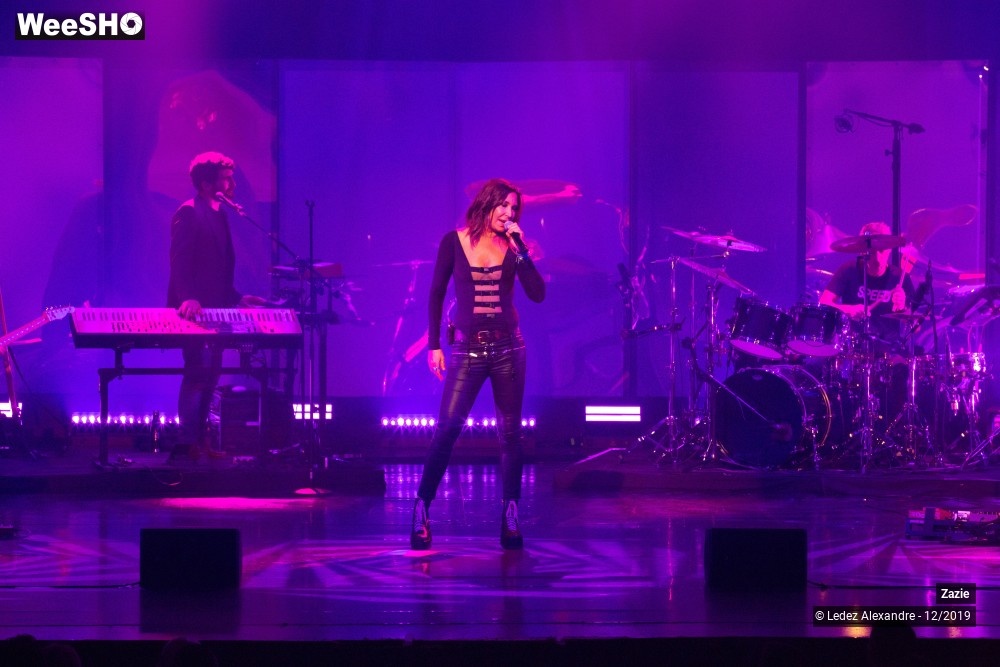 16/27 photos du spectacle Zazie Essenciel