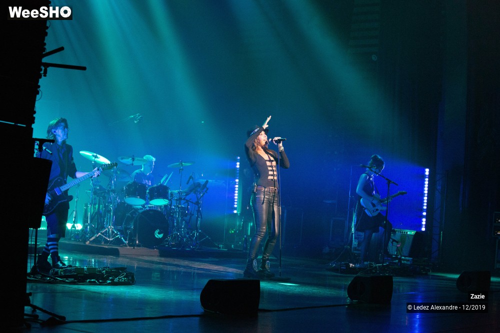 17/27 photos du spectacle Zazie Essenciel