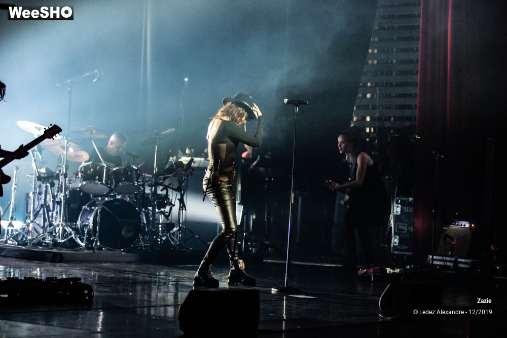 22/27 photos du spectacle Zazie Essenciel