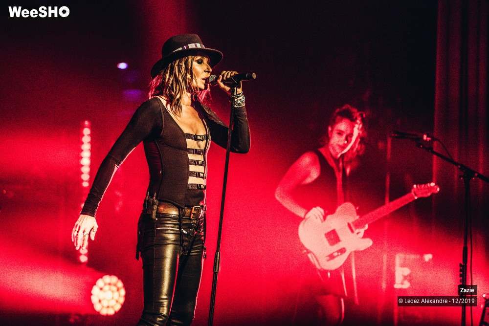 24/27 photos du spectacle Zazie Essenciel