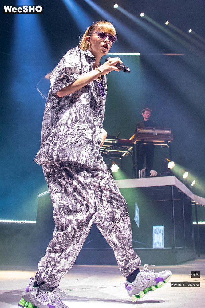 11/39 photos du spectacle Angèle