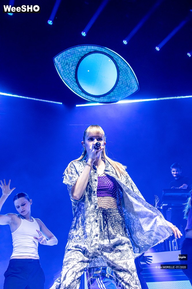 25/39 photos du spectacle Angèle