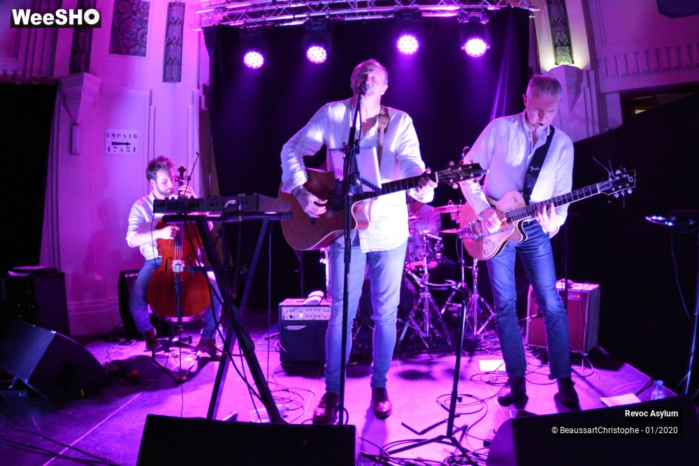 18/38 photos du spectacle Revoc Asylum