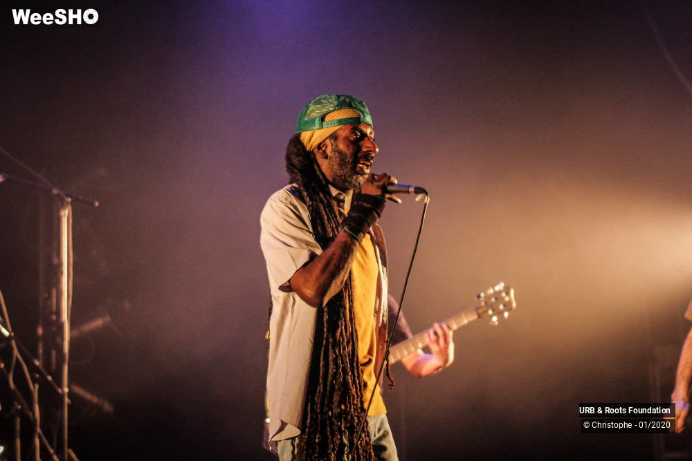 11/45 photos du spectacle URB & Roots Foundation