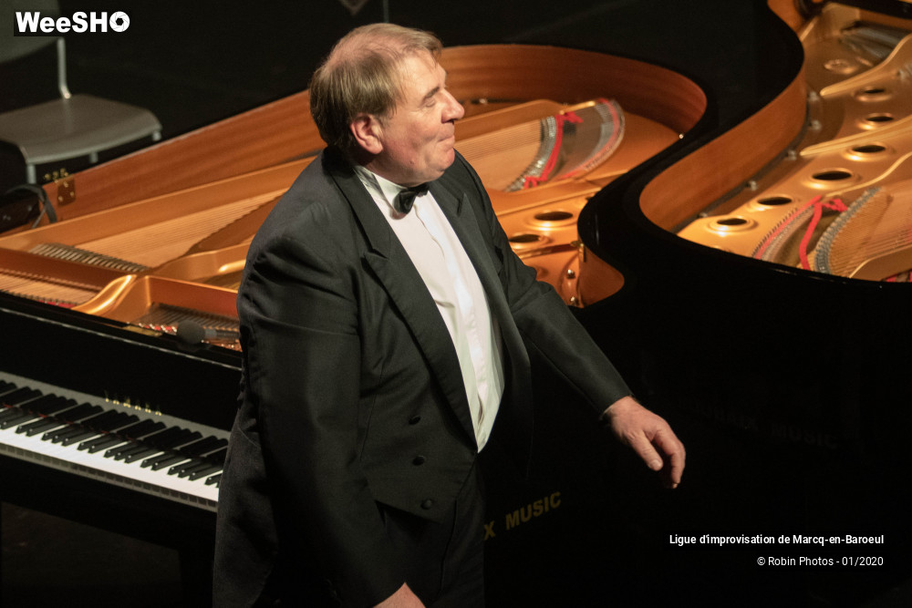 8/38 photos du spectacle piano battle