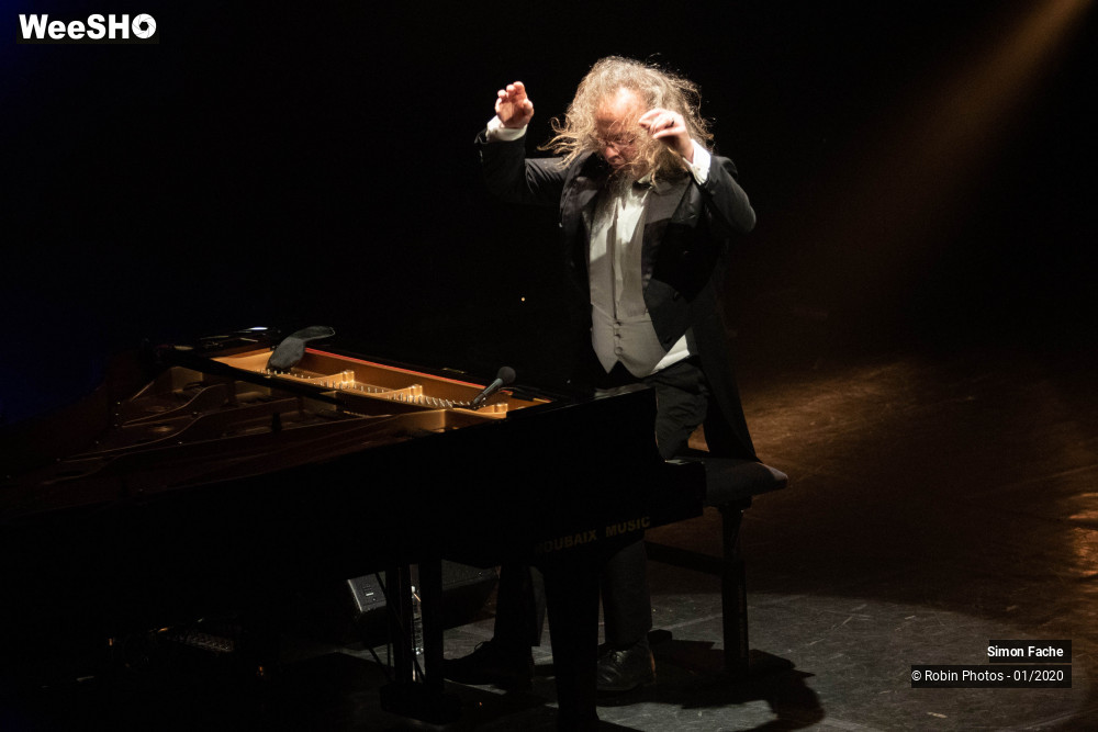 16/18 photos du spectacle Simon Fache