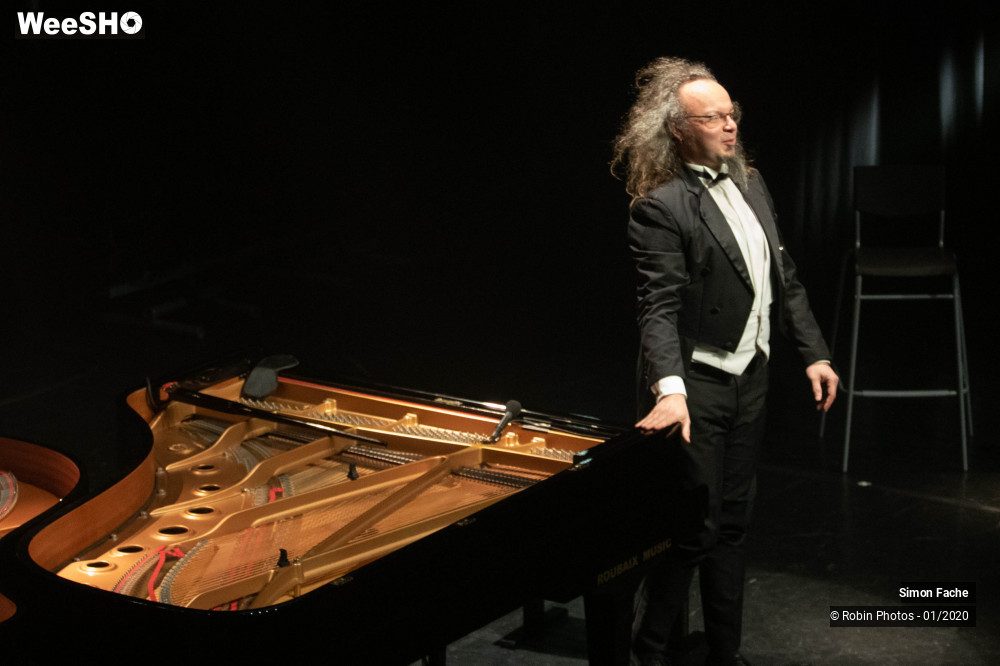 18/18 photos du spectacle Simon Fache