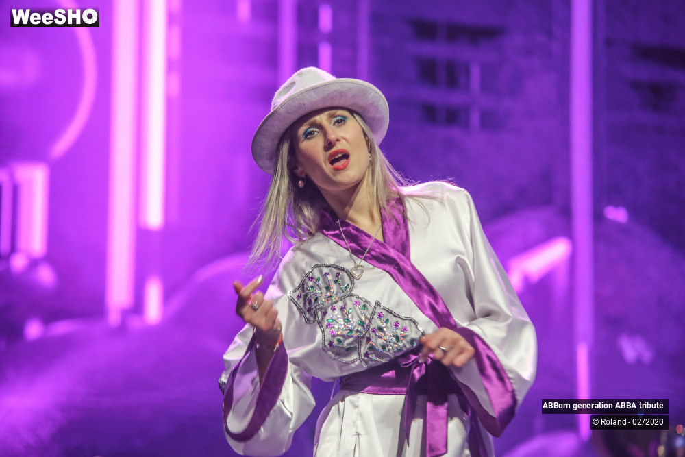 4/58 photos du spectacle ABBorn generation