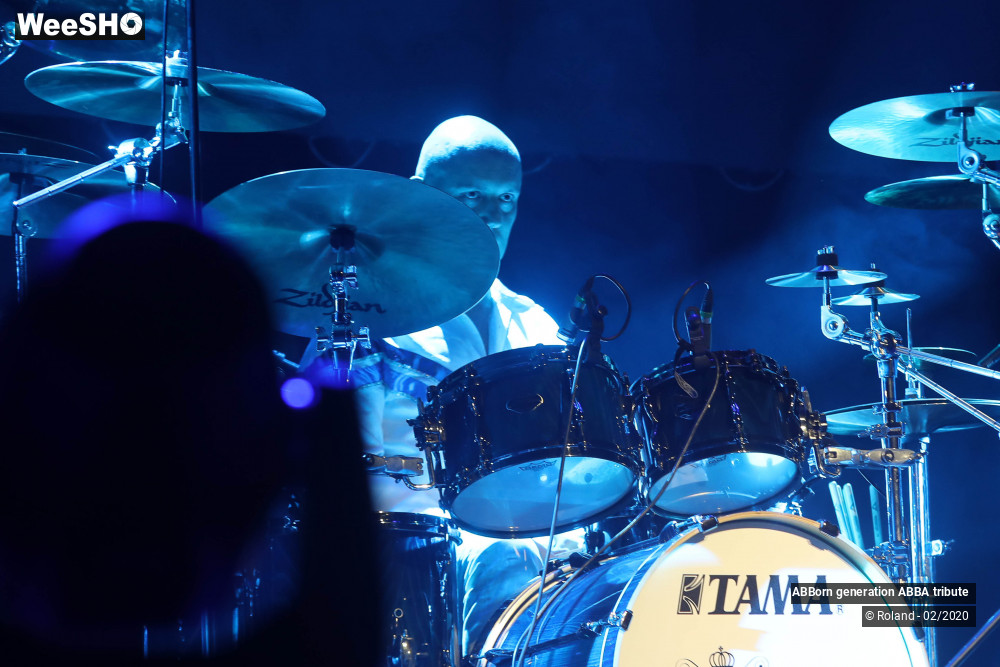 6/58 photos du spectacle ABBorn generation