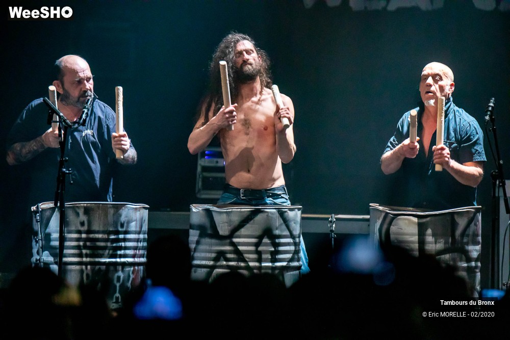 57/80 photos du spectacle Les Tambours du Bronx