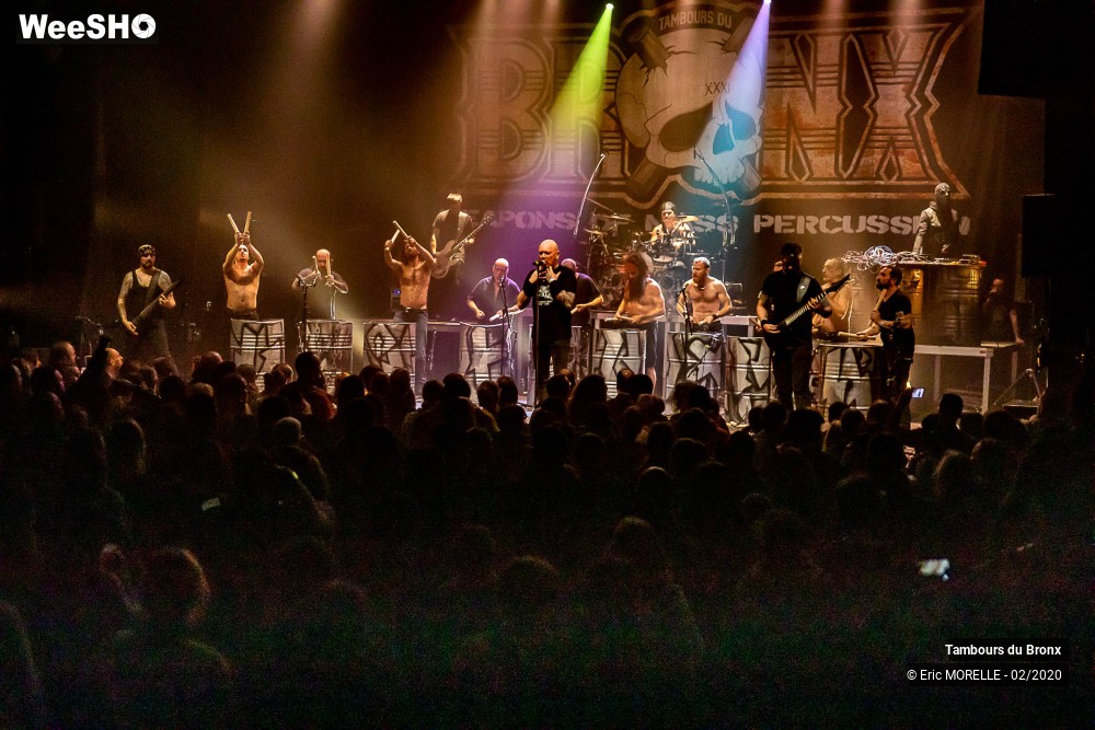 58/80 photos du spectacle Les Tambours du Bronx