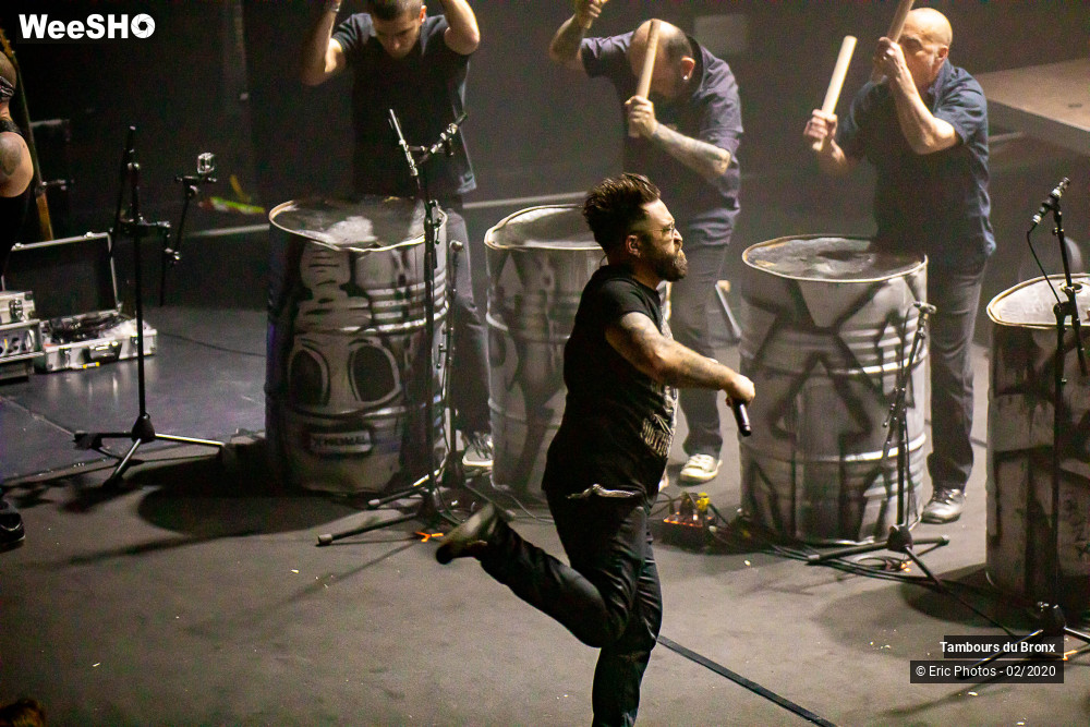 15/80 photos du spectacle Les Tambours du Bronx