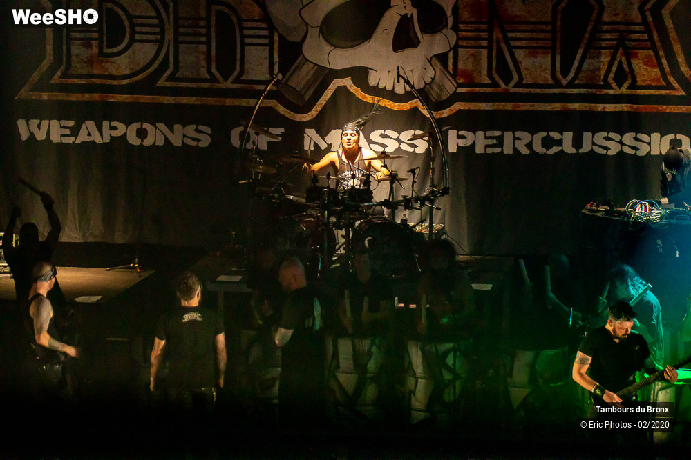 35/80 photos du spectacle Les Tambours du Bronx