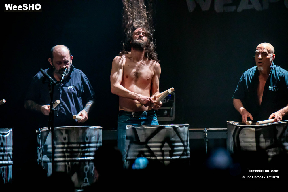 50/80 photos du spectacle Les Tambours du Bronx