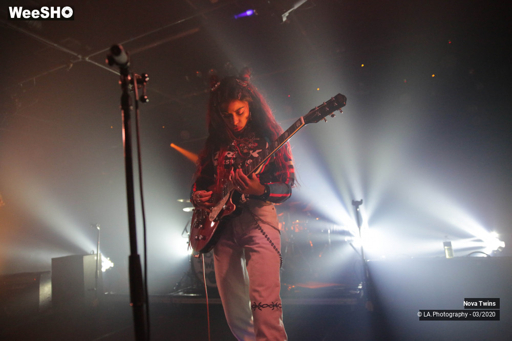 1/29 photos du spectacle Nova Twins