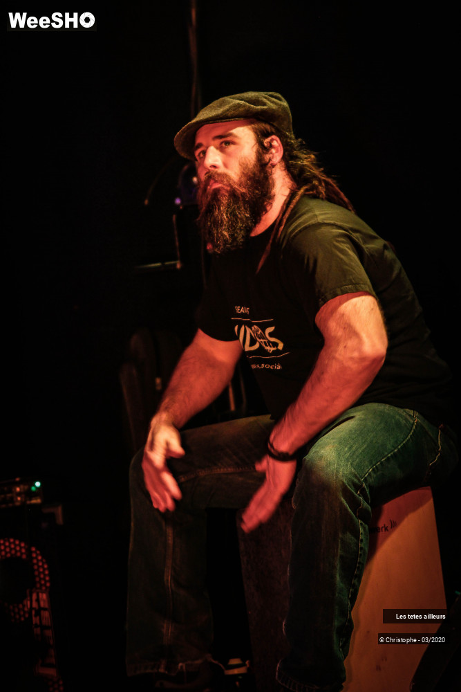 2/45 photos du spectacle Les tetes ailleurs