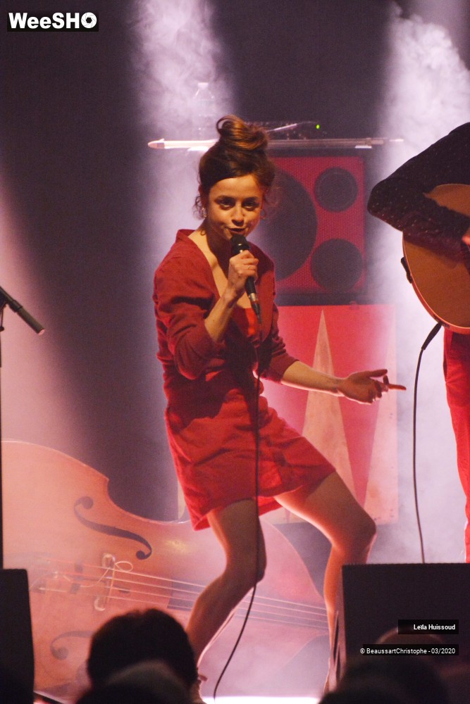 8/39 photos du spectacle Leïla Huissoud