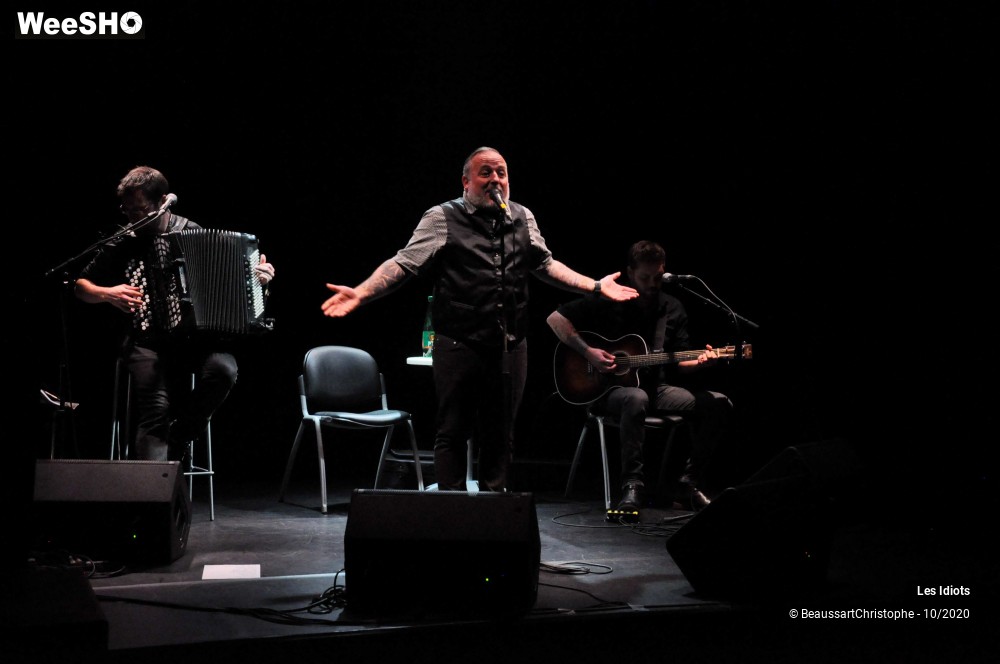 9/31 photos du spectacle Les Idiots
