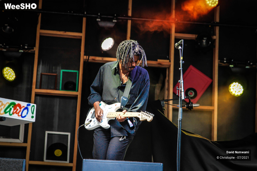 18/22 photos du spectacle David Numwami