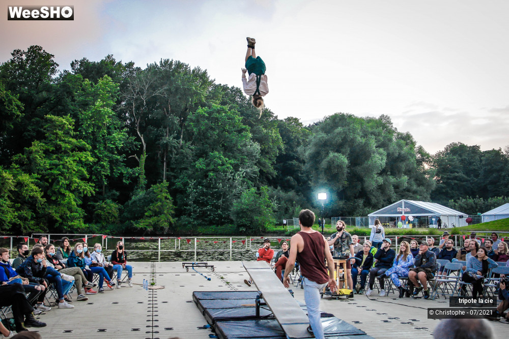 22/28 photos du spectacle tripote la cie