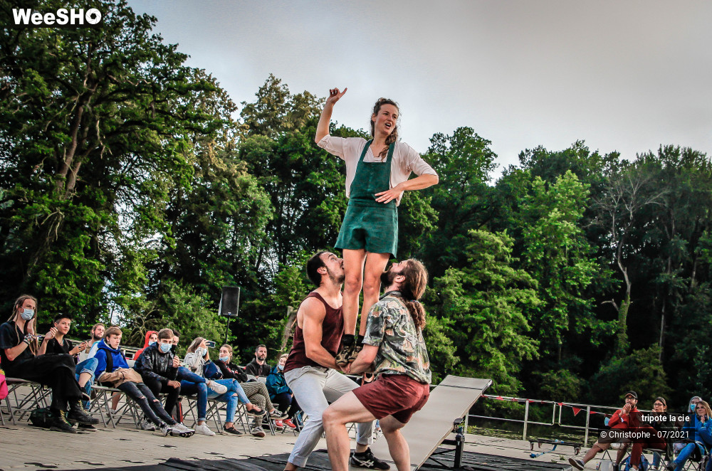 23/28 photos du spectacle tripote la cie