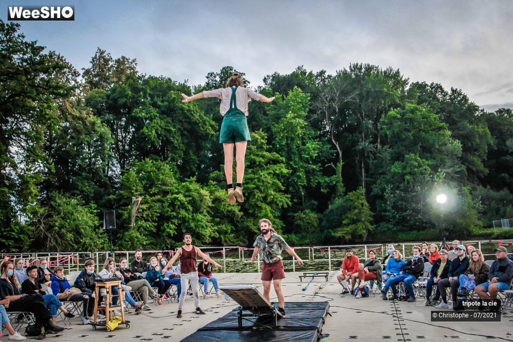 26/28 photos du spectacle tripote la cie