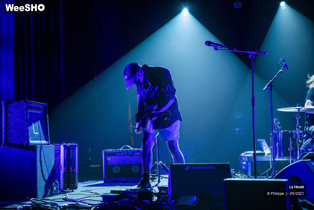 2/18 photos du spectacle La Houle