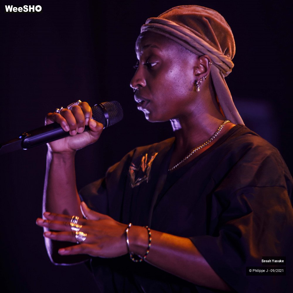 10/10 photos du spectacle Eesah Yasuke