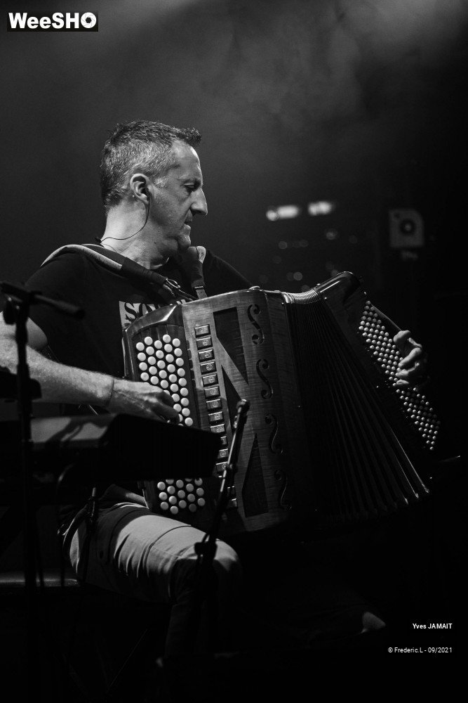 6/45 photos du spectacle Yves JAMAIT