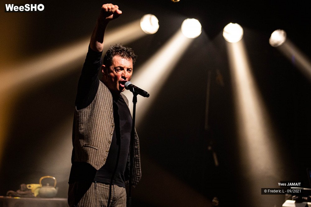 39/45 photos du spectacle Yves JAMAIT
