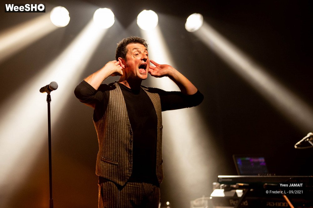40/45 photos du spectacle Yves JAMAIT