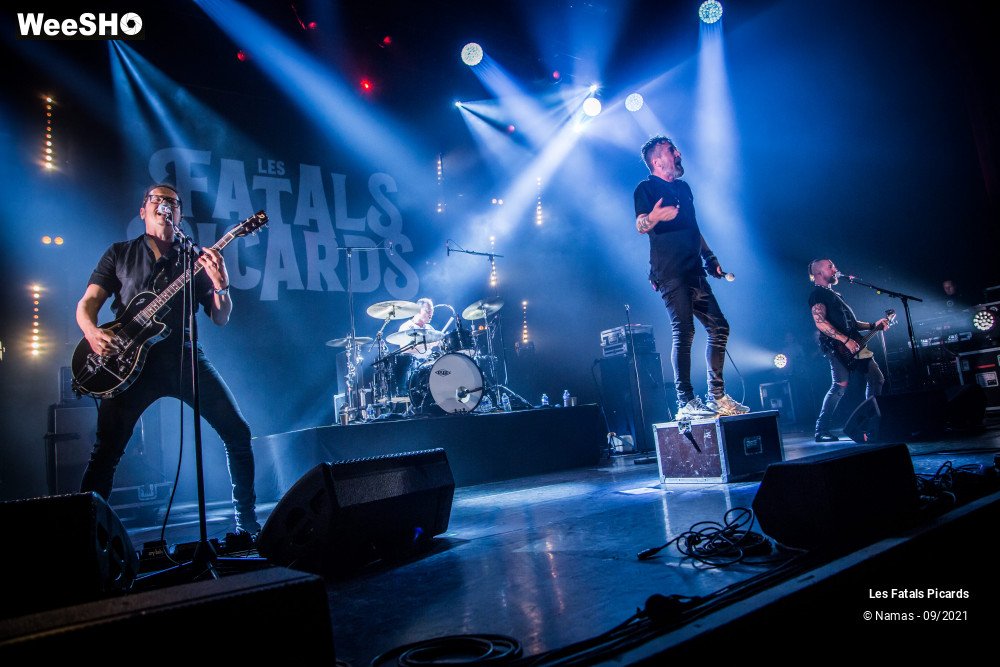 60/89 photos du spectacle Les Fatals Picards