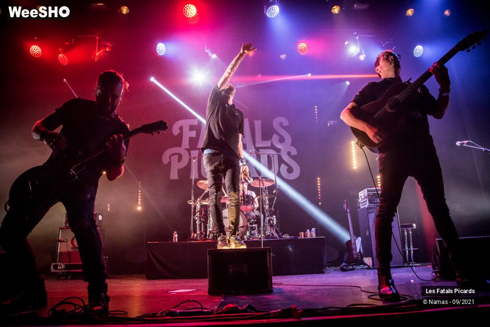 74/89 photos du spectacle Les Fatals Picards
