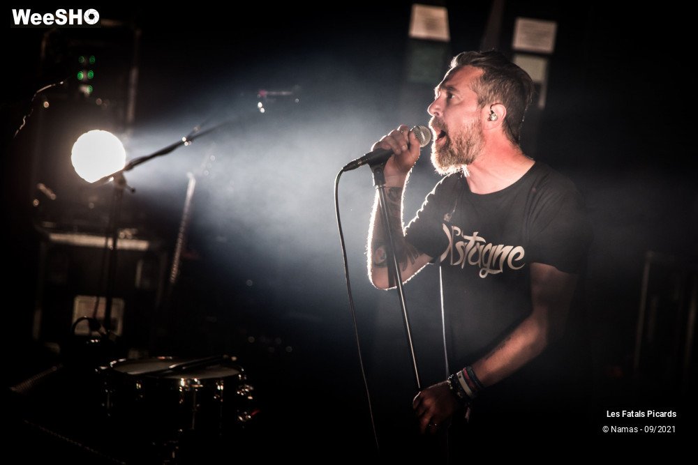 9/66 photos du spectacle Les Fatals Picards - Balances