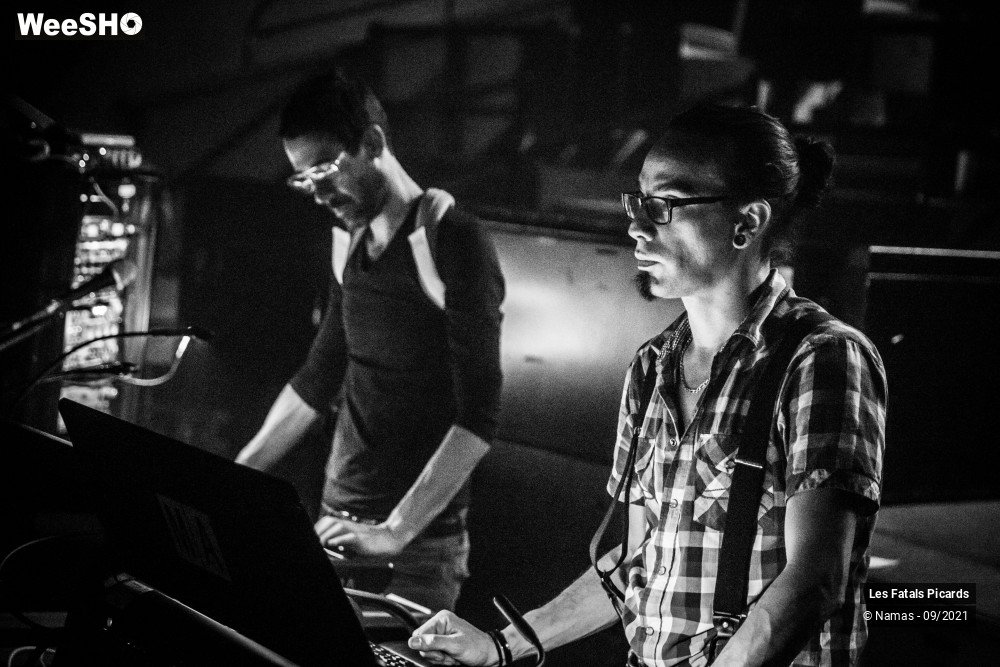 49/66 photos du spectacle Les Fatals Picards - Balances