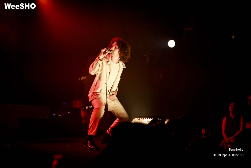 14/15 photos du spectacle Terre Noire