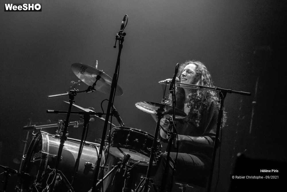 13/37 photos du spectacle Hélène Piris
