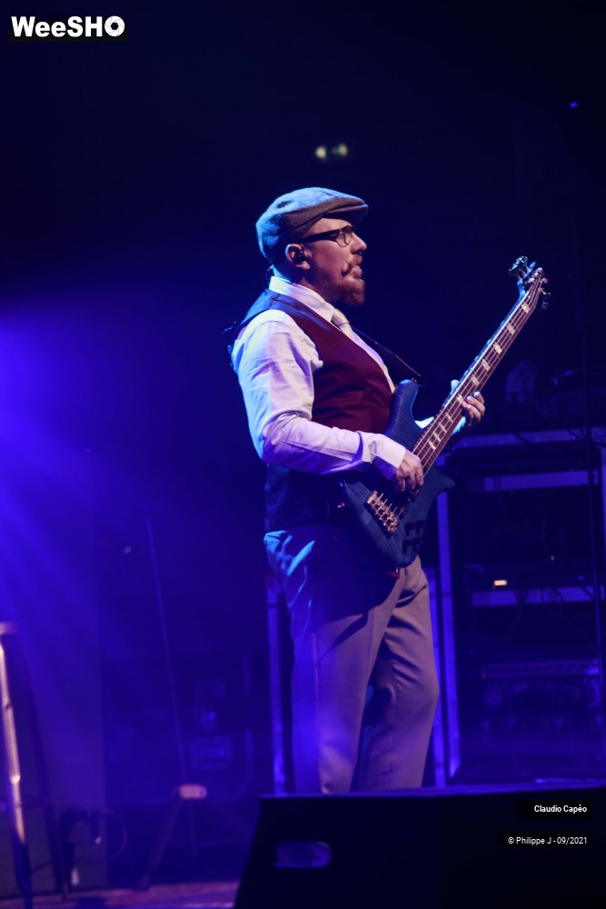 15/27 photos du spectacle Claudio Capéo
