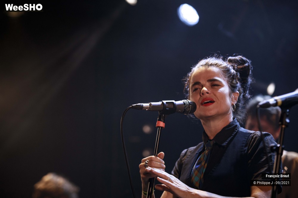 6/10 photos du spectacle Françoiz Breut
