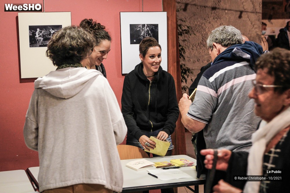 7/41 photos du spectacle Ambiance au Festival A Travers Chants 2021
