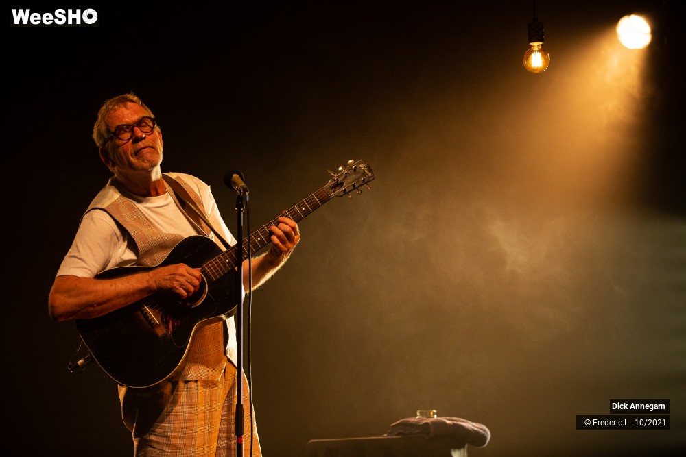 25/34 photos du spectacle Dick Annegarn
