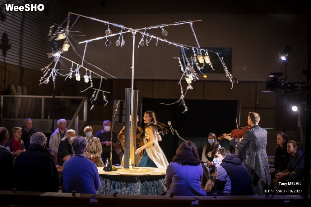 17/20 photos du spectacle Tony Melvil