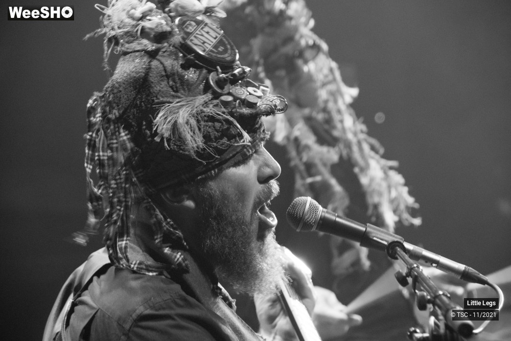 8/13 photos du spectacle Little Legs and the boomaz
