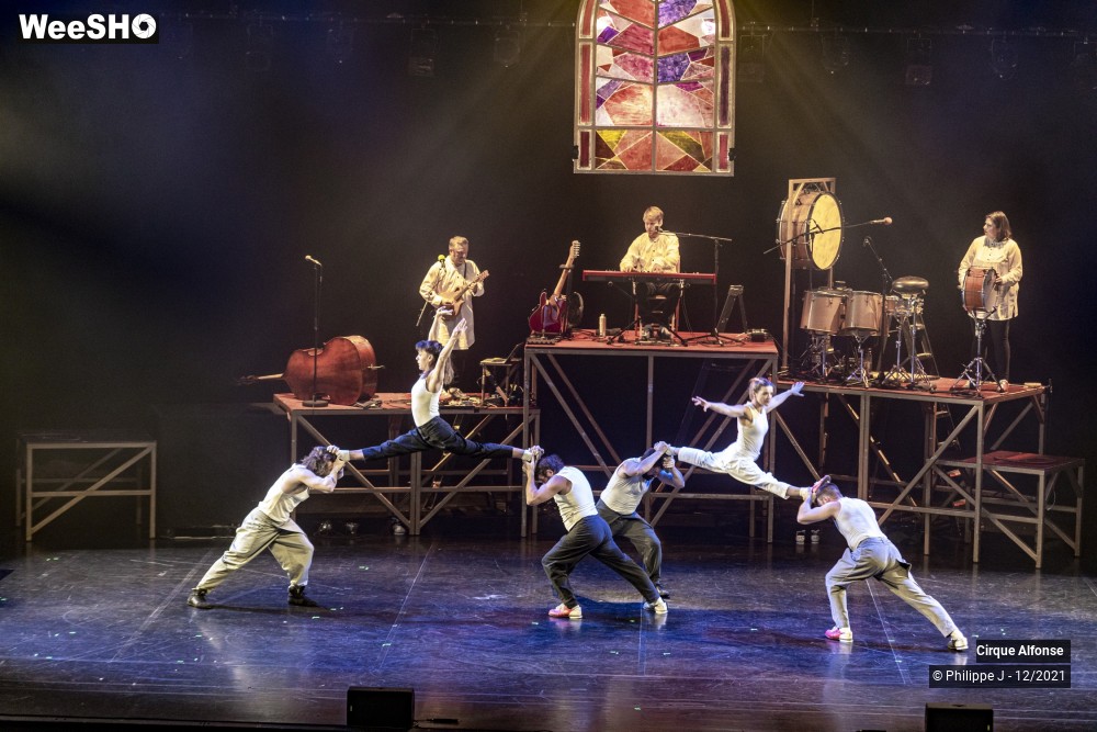 16/31 photos du spectacle Tabarnak