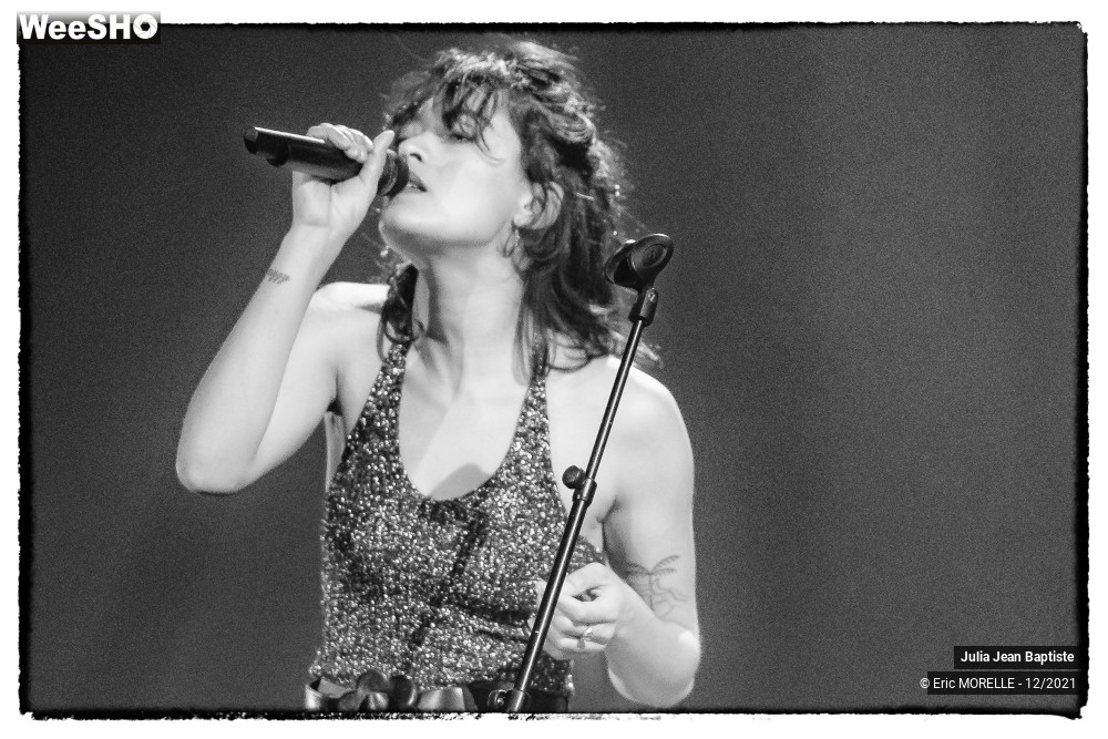 1/64 photos du spectacle Julia Jean Baptiste